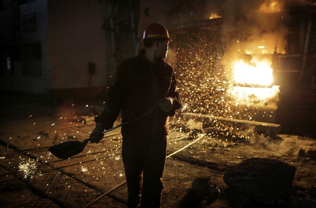 Democrats and Republicans alike fiercely oppose Biden’s executive order