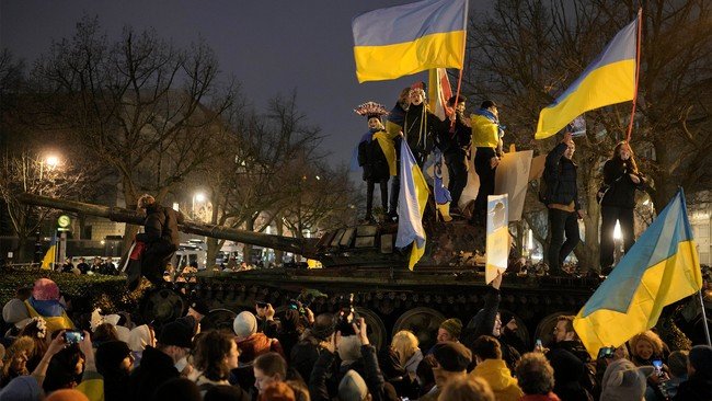 Ukraine, inner cities and character attacks