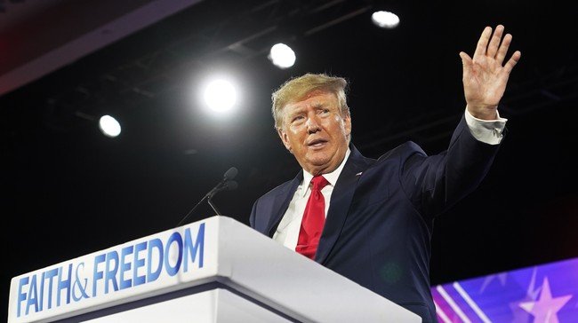 Four out-of-state billionaires are trying to buy Trainwreck Blake Masters’ U.S. Senate seat in Arizona