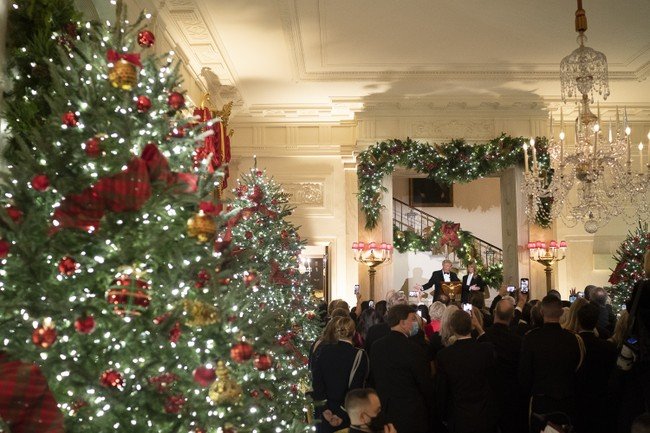 What the Republican Party Could Learn from the Miracle on 34th Street