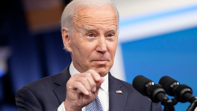 Biden jumps the shark while traveling in Ukraine
