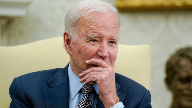 Biden’s backdoor student loan bailout threatens to swallow taxpayers