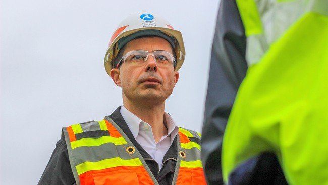 Give the boot to Mayor Pete and Diversity Hiring