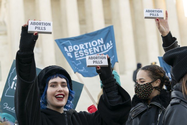 That’s how many Democrats prioritize abortion rights