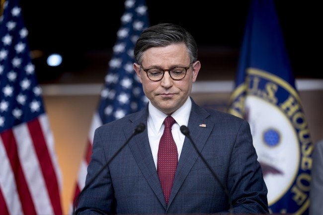 Here are how many Republicans voted against the new expenditure act