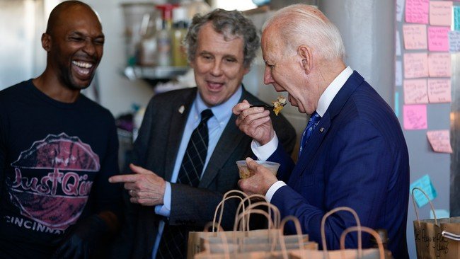 Sherrod Brown’s donor claims that the “garbage” of Biden for Trump’s supporters is an “understatement”